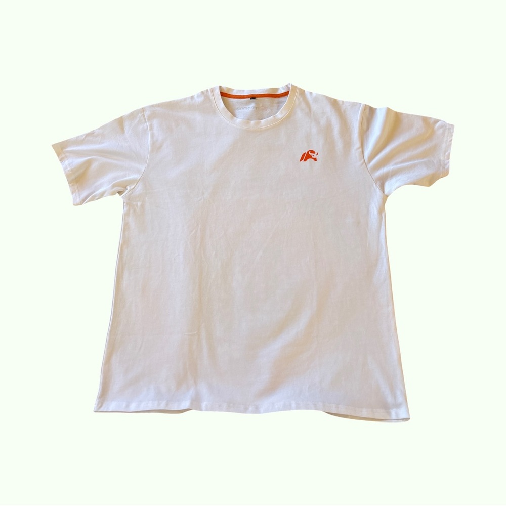 White Tee with MooMoo Financial Red Logo XL NWOT (3 for $12 item)
